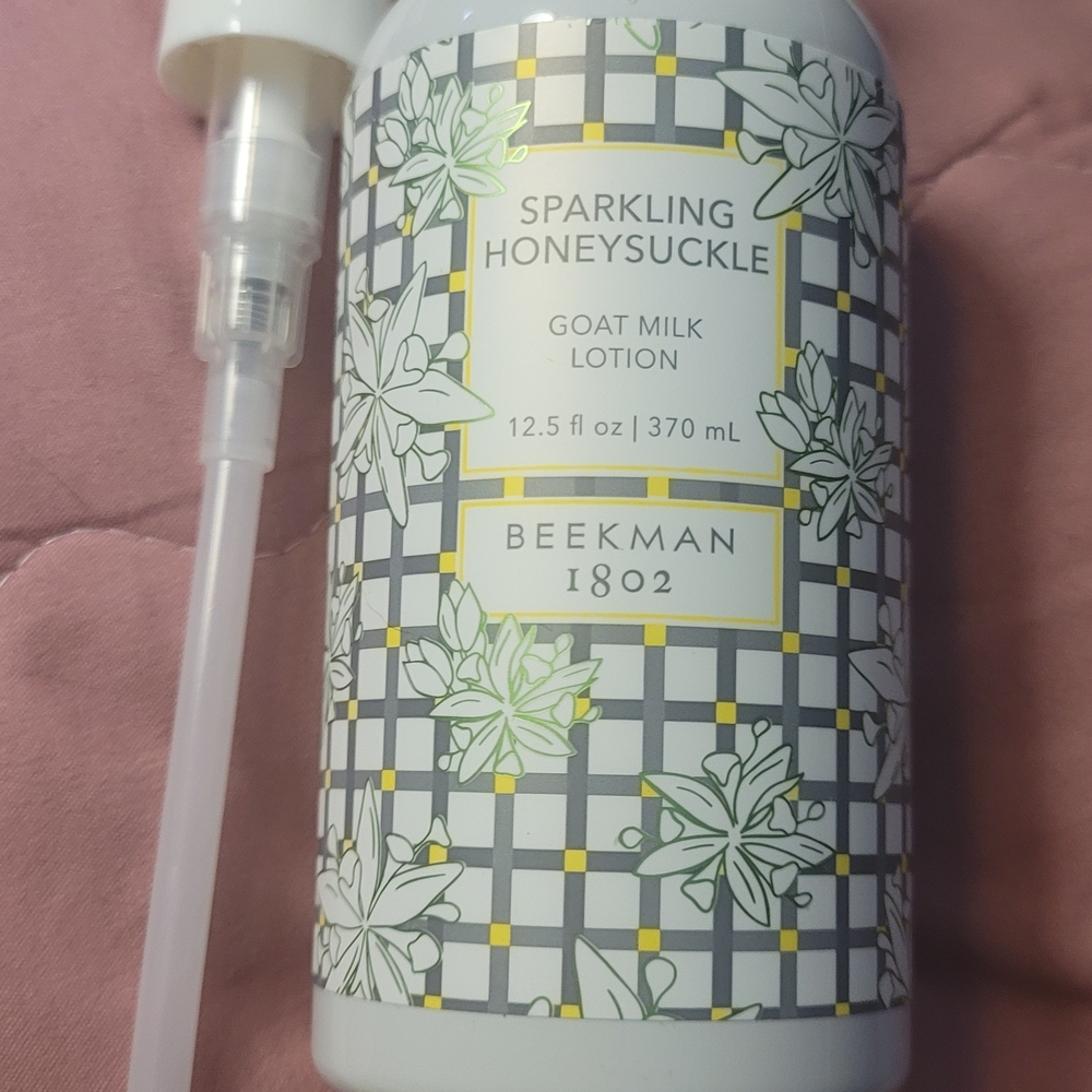 Beekman 1802 Sparkling Honeysuckle Goat Milk Lotion - White, Gray, Yellow